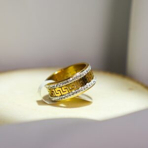 Meander Shield Ring