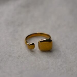 Minimalist Square Ring 