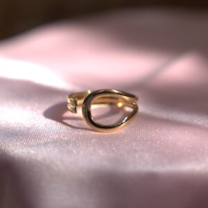 Modern Muse Ring (Golden)