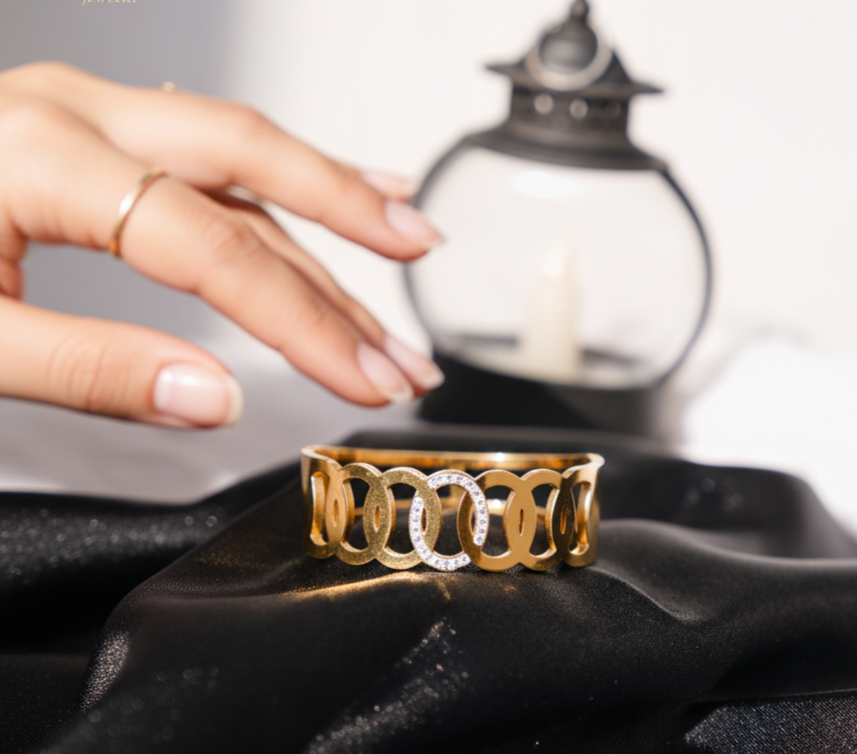 Interlocking Crystal Bracelet - Image 2